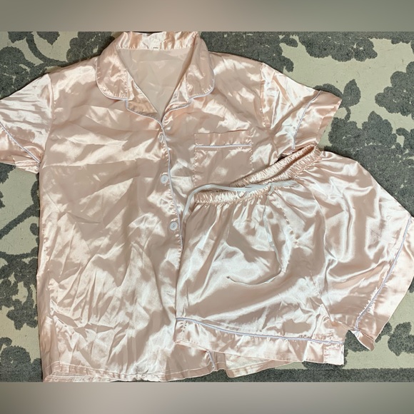 Other - Juniors Medium Pink Pajamas Two Piece Set. Great Condition